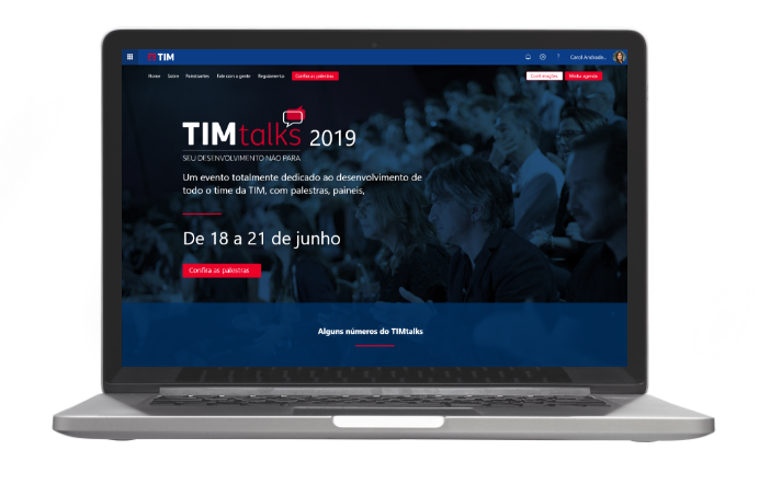 Notebook with example of a custom hotsite screen created for the company Tim.